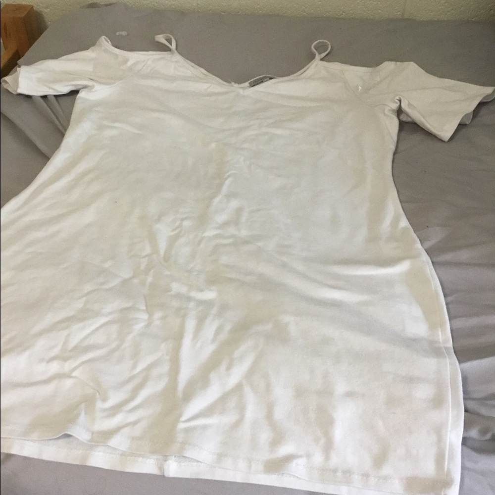 WHITE OFF THE SHOULDER DRESS